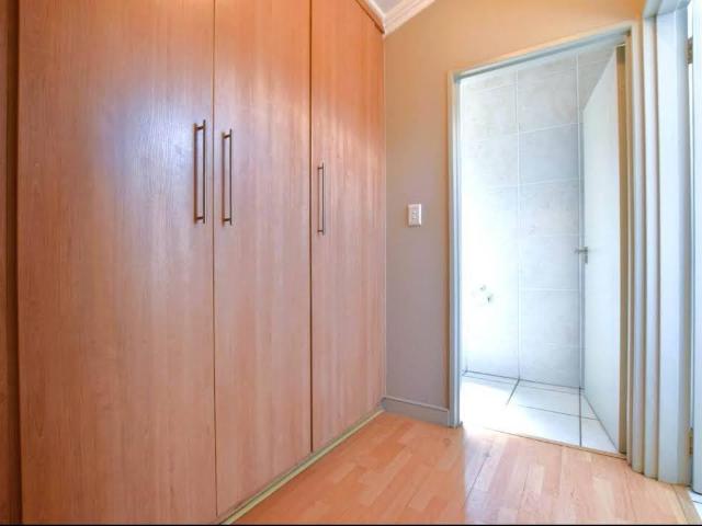 3 Bedroom Apartment / Flat For Sale in Morningside