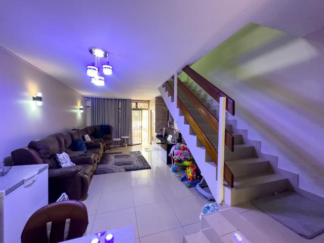 3 Bedroom Apartment / Flat For Sale in Morningside