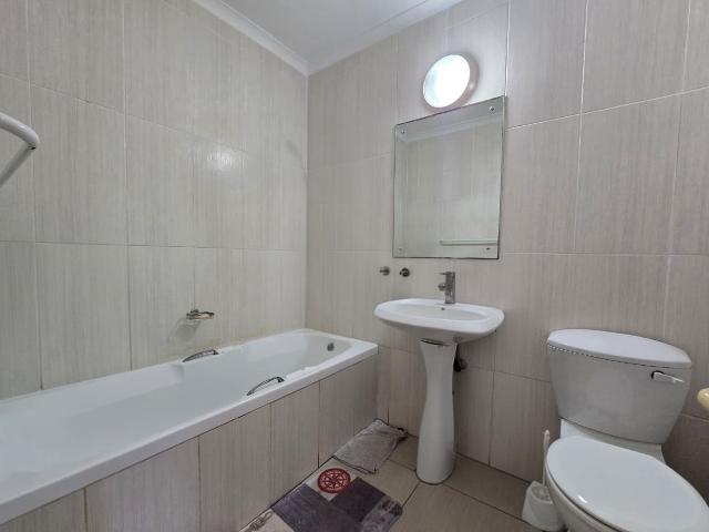 3 Bedroom Apartment / Flat For Sale in Morningside