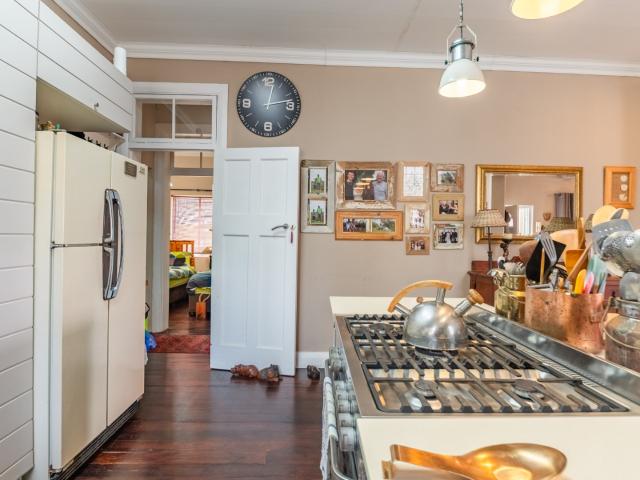 3 Bedroom Apartment / Flat For Sale in Morningside