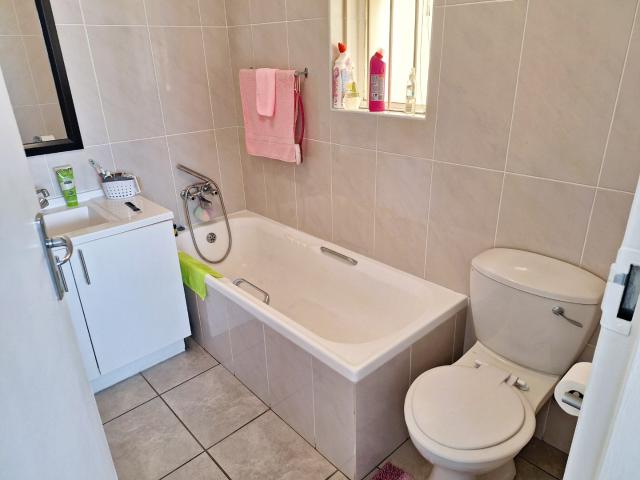 3 Bedroom Apartment / Flat For Sale in Manaba Beach