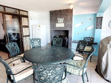 3 Bedroom Apartment / Flat For Sale in Manaba Beach