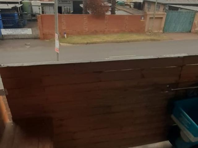 3 Bedroom Apartment / Flat For Sale in Maraisburg