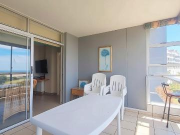 Apartment for sale in UMuziwabantu Local Municipality - Grill