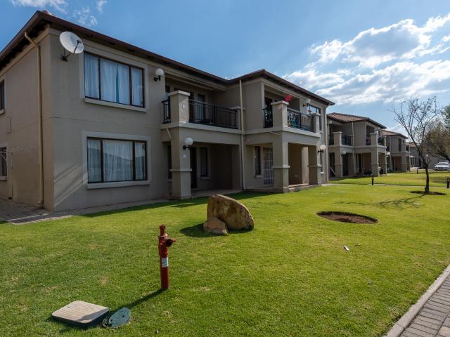 3 Bedroom Apartment / Flat For Sale in Meyersdal