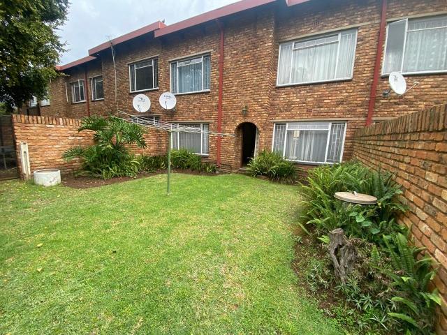 3 Bedroom Apartment / Flat For Sale in Middelburg Central
