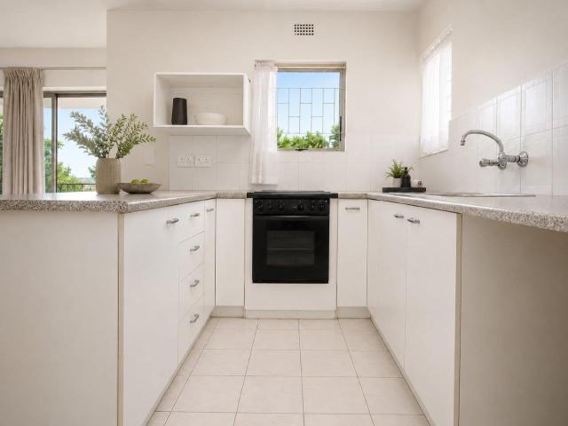 3 Bedroom Apartment / Flat For Sale in Milnerton Central