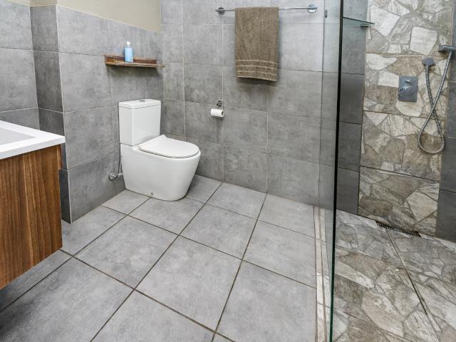3 Bedroom Apartment / Flat For Sale in Noordhang