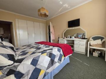 3 Bedroom Apartment / Flat For Sale in New Redruth