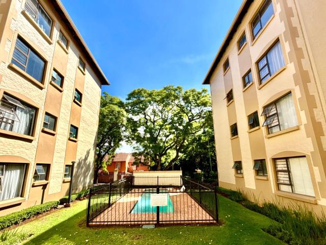 3 Bedroom Apartment / Flat For Sale in Nieuw Muckleneuk