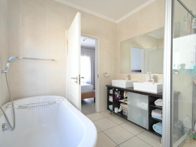 3 Bedroom Apartment / Flat For Sale in Solheim
