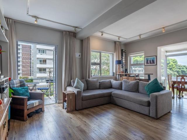 3 Bedroom Apartment / Flat For Sale in Sea Point