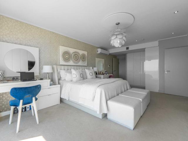 3 Bedroom Apartment / Flat For Sale in Sea Point