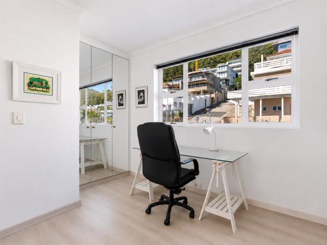 3 Bedroom Apartment / Flat For Sale in Sea Point