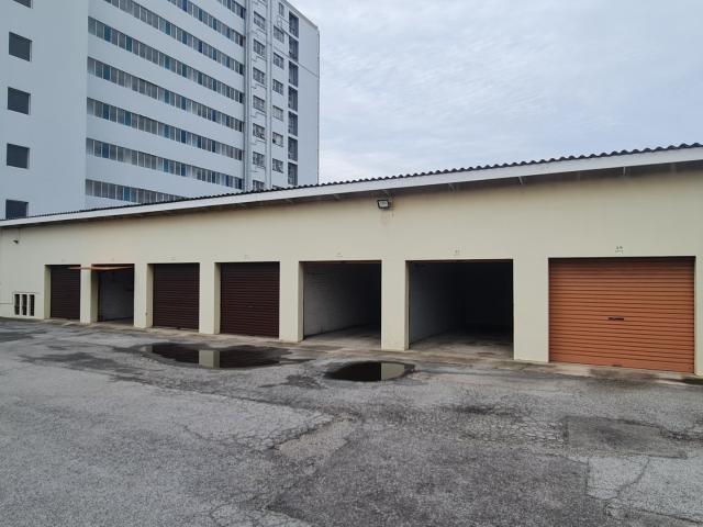 3 Bedroom Apartment / Flat For Sale in St Georges Park