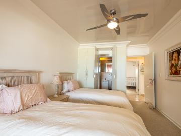 3 Bedroom Apartment / Flat For Sale in St Michaels On Sea