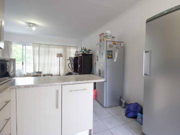 3 Bedroom Apartment / Flat For Sale in Sterrewag