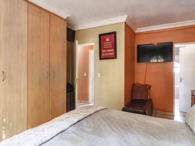 3 Bedroom Apartment / Flat For Sale in Sugar Bush Estate