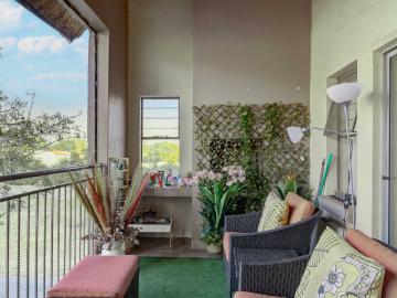 3 Bedroom Apartment / Flat For Sale in Sundowner
