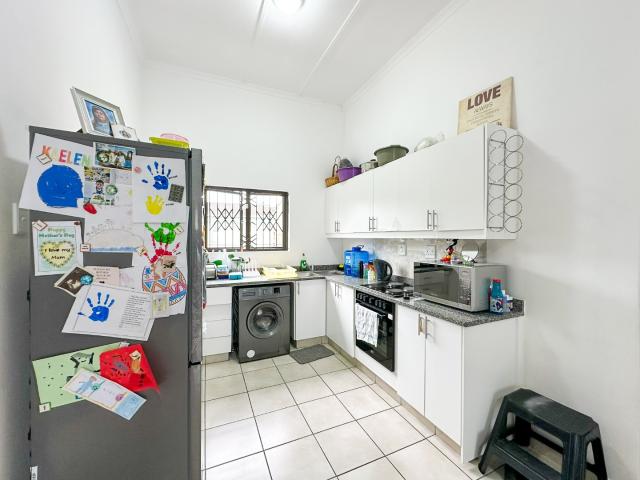 3 Bedroom Apartment / Flat For Sale in Sunford