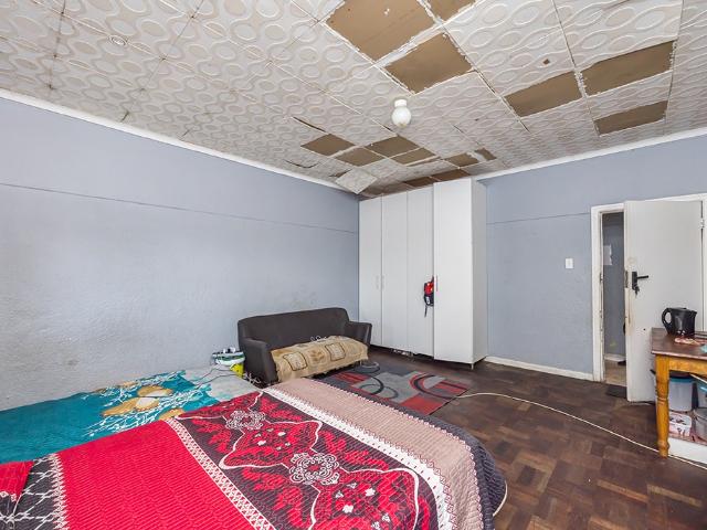 3 Bedroom Apartment / Flat For Sale in Parow Central