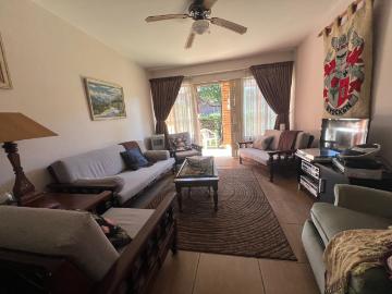 3 Bedroom Apartment / Flat For Sale in Pelham