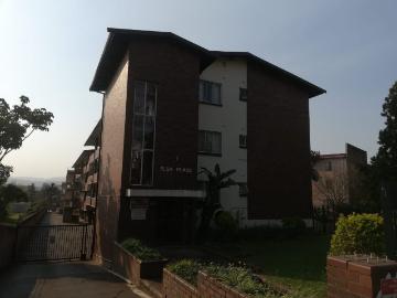 3 Bedroom Apartment / Flat For Sale in Pelham
