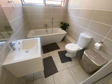 3 Bedroom Apartment / Flat For Sale in Rooihuiskraal North