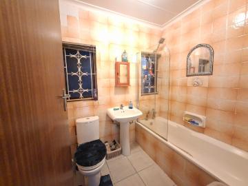 3 Bedroom Apartment / Flat For Sale in Reservoir Hills