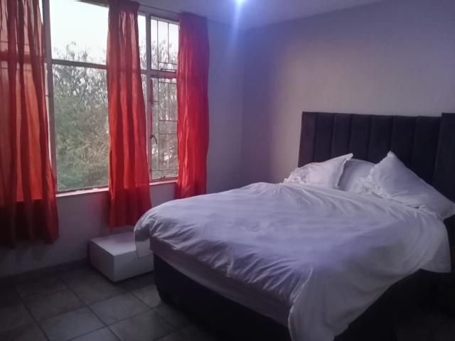3 Bedroom Apartment / Flat For Sale in Rietfontein