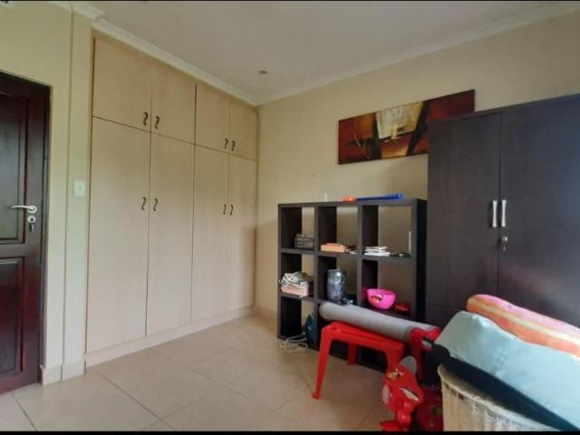 3 Bedroom Apartment / Flat For Sale in Westbrook