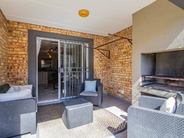 3 Bedroom Apartment / Flat For Sale in Wilgeheuwel