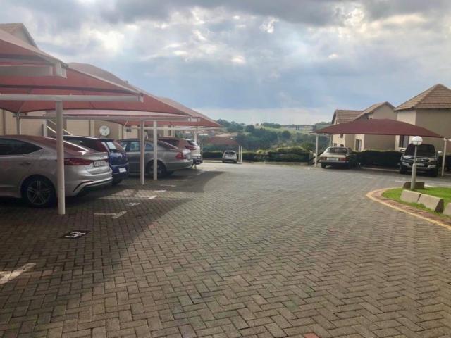 3 Bedroom Apartment / Flat For Sale in Winchester Hills