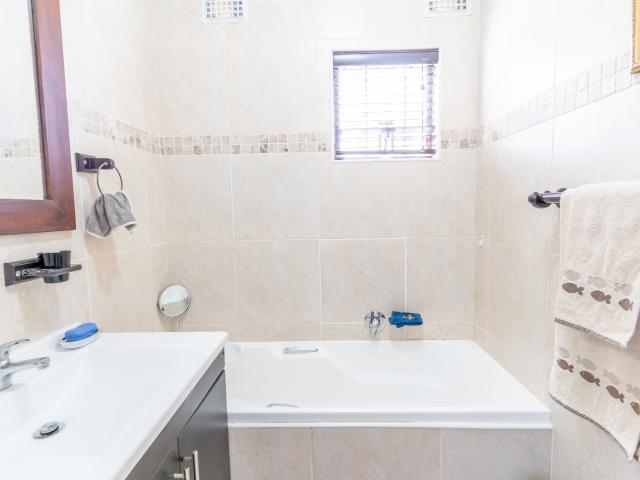 3 Bedroom Apartment / Flat For Sale in Umdloti Beach