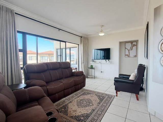 3 Bedroom Apartment / Flat For Sale in Uvongo Beach