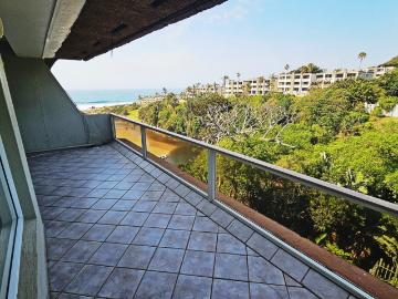 Apartment for sale in UMuziwabantu Local Municipality - Powder room