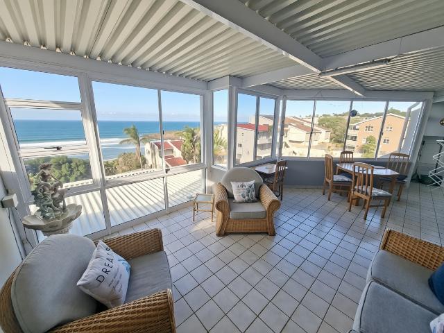 3 Bedroom Apartment / Flat For Sale in Uvongo