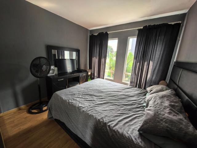 3 Bedroom Apartment / Flat For Sale in Verwoerdpark