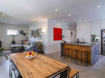 3 Bedroom Apartment / Flat For Sale in Victory Park