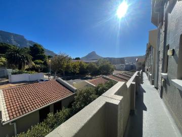 3 Bedroom Apartment / Flat For Sale in Zonnebloem