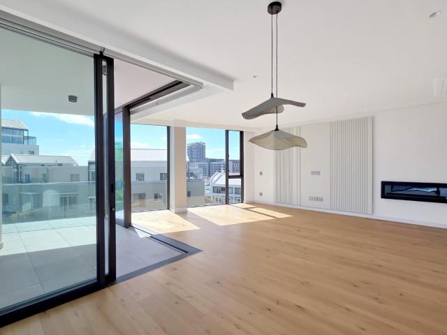 3 Bedroom Apartment / Flat To Rent in Waterfront