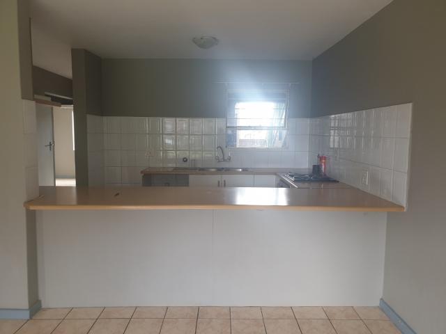 3 Bedroom Apartment / Flat To Rent in Wierda Park