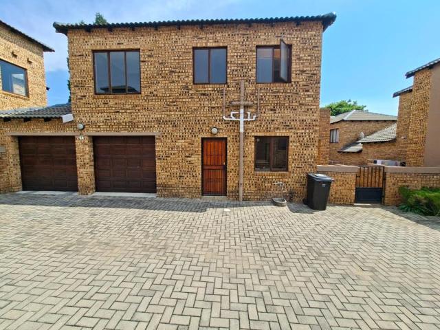 3 Bedroom Apartment / Flat to Rent in Willowbrook