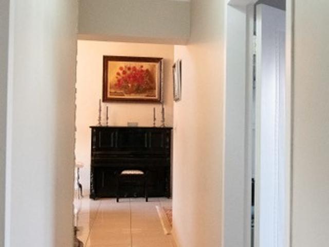 3 Bedroom Apartment / Flat To Rent in Woodhill Golf Estate