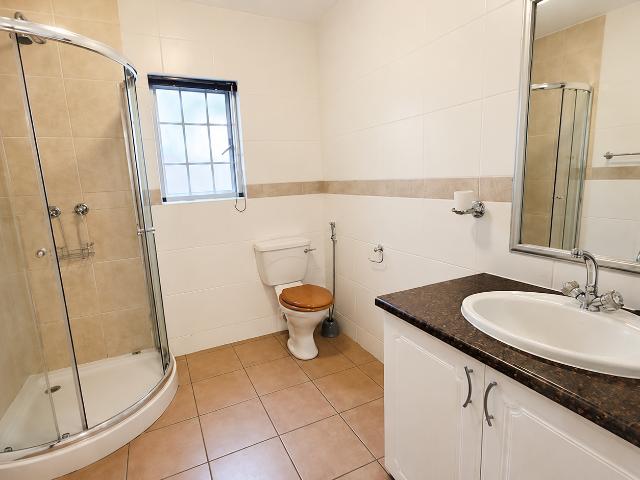 3 Bedroom Apartment / Flat To Rent in Woodhill Golf Estate
