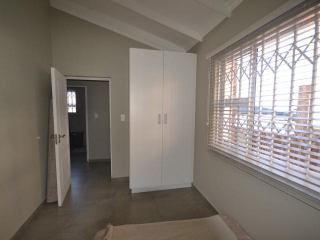 3 Bedroom Apartment / Flat To Rent in Albemarle
