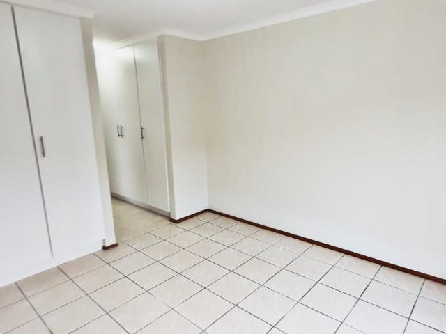 3 Bedroom Apartment / Flat To Rent in Bassonia