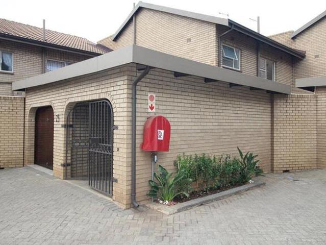 3 Bedroom Apartment / Flat to Rent in Benoni Central