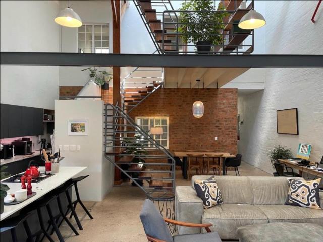 3 Bedroom Apartment / Flat To Rent in Braamfontein Werf