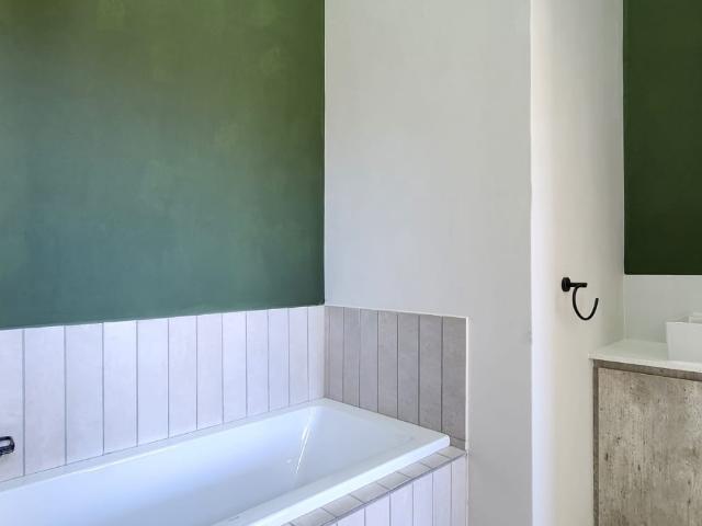 3 Bedroom Apartment / Flat To Rent in Cashan